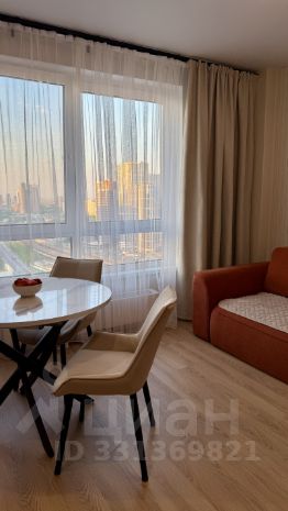 2-комн.кв., 50 м², этаж 33