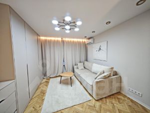 1-комн.кв., 35 м², этаж 7 1-комн.кв., 35 м², этаж 7