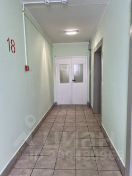 4-комн.кв., 106 м², этаж 18