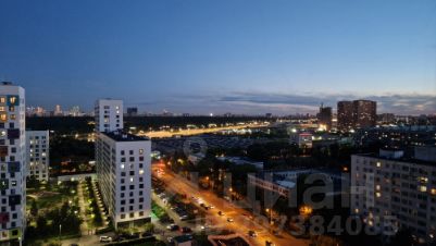 2-комн.кв., 72 м², этаж 16