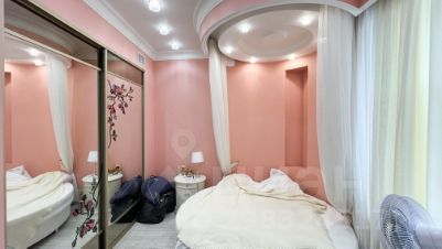 2-комн.кв., 90 м², этаж 3