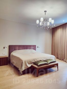 5-комн.кв., 249 м², этаж 2