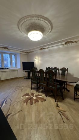 3-комн.кв., 83 м², этаж 4