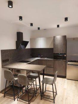 2-комн.кв., 42 м², этаж 3 2-комн.кв., 42 м², этаж 3