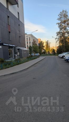3-комн.кв., 77 м², этаж 8