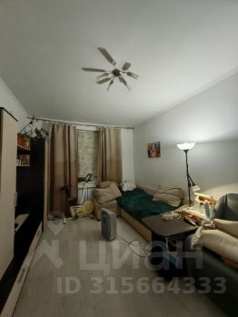 3-комн.кв., 77 м², этаж 8
