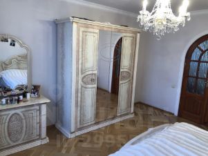 3-комн.кв., 81 м², этаж 1