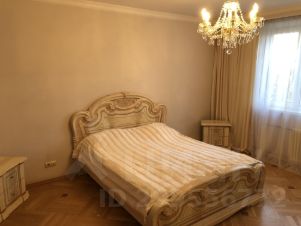 3-комн.кв., 81 м², этаж 1