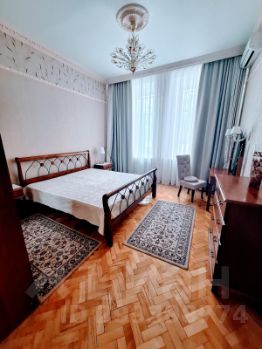 2-комн.кв., 52 м², этаж 1