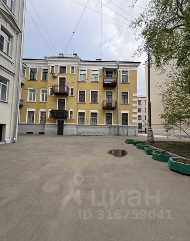 1-комн., 43 м², 4/4 этаж