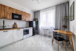 1-комн.кв., 42 м², этаж 2