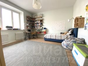 3-комн.кв., 100 м², этаж 4