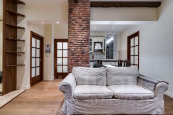2-комн.кв., 55 м², этаж 3