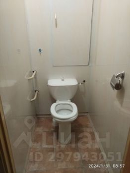 4-комн.кв., 104 м², этаж 9