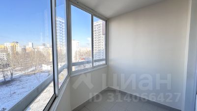 2-комн.кв., 58 м², этаж 9