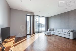 3-комн.кв., 150 м², этаж 3