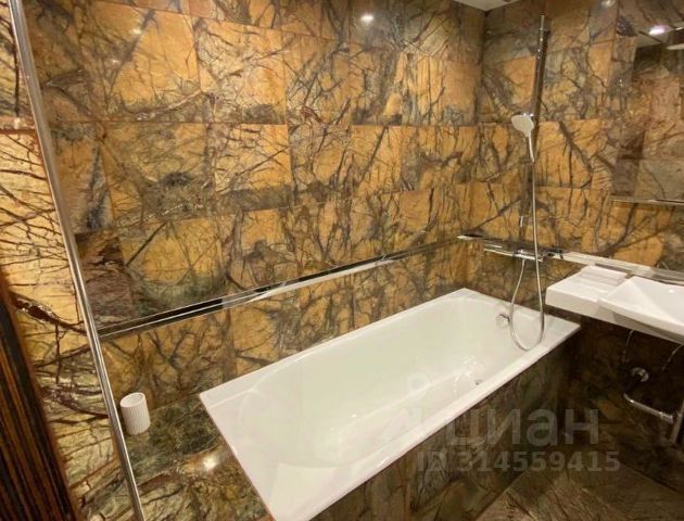 Апартаменты-студия, 50 м², 40/60 этаж