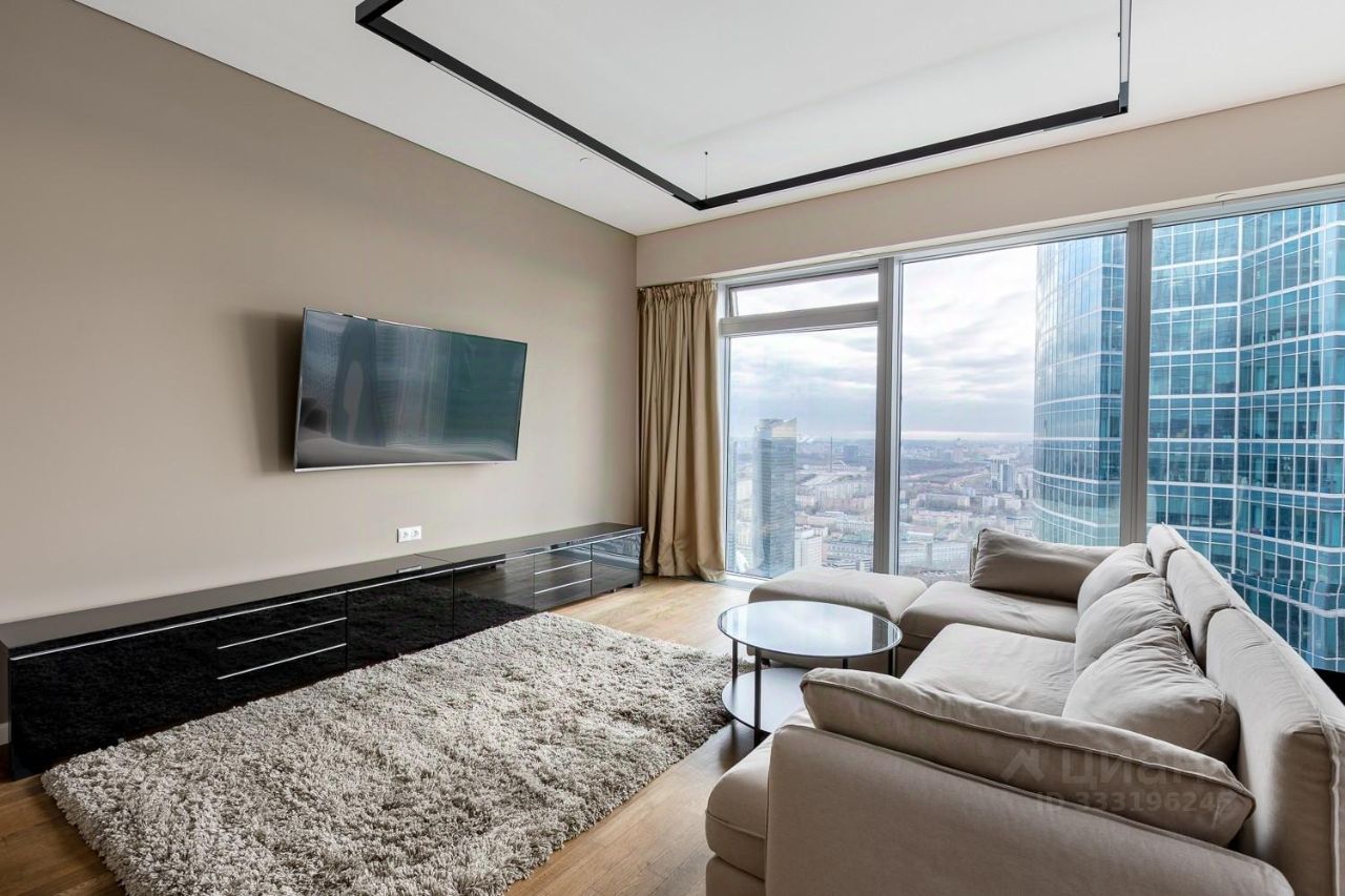 Квартира-студия, 67 м² — фото 3