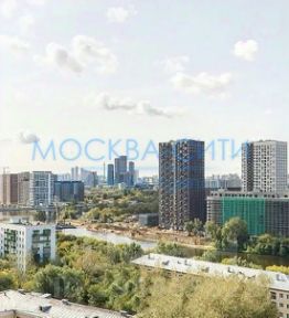 4-комн.кв., 82 м², этаж 17