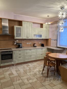 4-комн.кв., 150 м², этаж 2