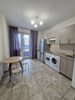 1-комн.кв., 42 м², этаж 4 1-комн.кв., 42 м², этаж 4