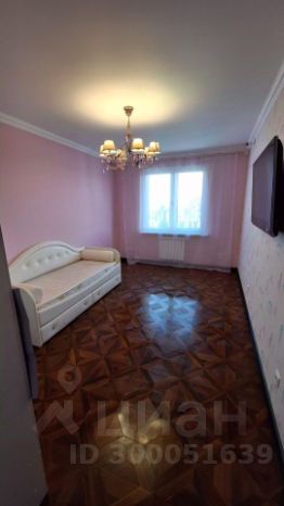 4-комн.кв., 100 м², этаж 18