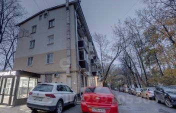 3-комн.кв., 49 м², этаж 1