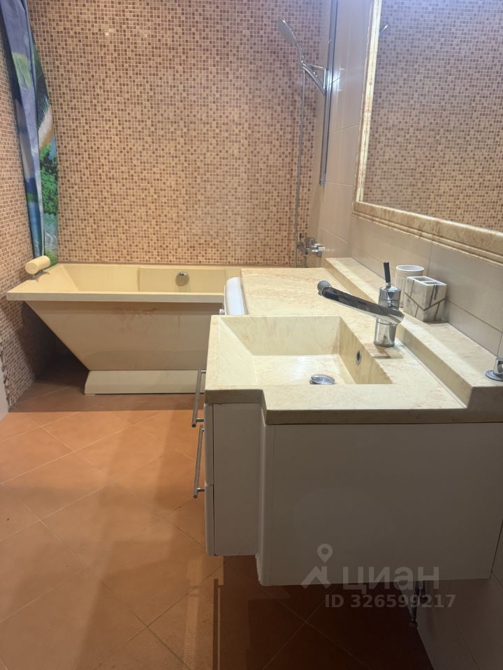 Квартира-студия, 60 м² — фото 3