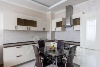 2-комн.кв., 50 м², этаж 33