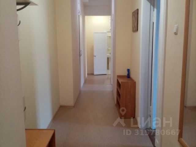 2-комн., 70 м², 10/10 этаж