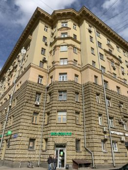 2-комн.кв., 65 м², этаж 3