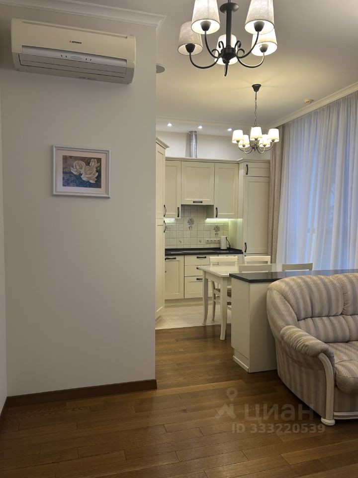 Квартира-студия, 55 м² — фото 1