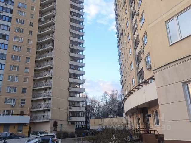 2-комн., 69,8 м², 2/25 этаж