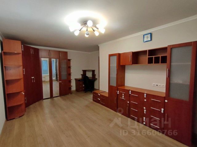 2-комн., 45 м², 1/9 этаж