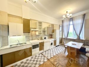 2-комн.кв., 72 м², этаж 7