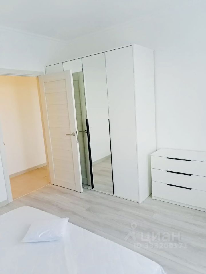 2-комнатная квартира, 70 м² — фото 8