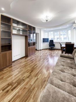 3-комн.кв., 80 м², этаж 5 3-комн.кв., 80 м², этаж 5