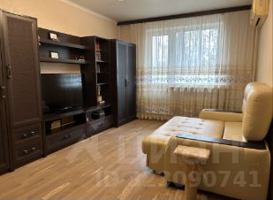 1-комн.кв., 38 м², этаж 3