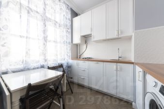 2-комн.кв., 53 м², этаж 8