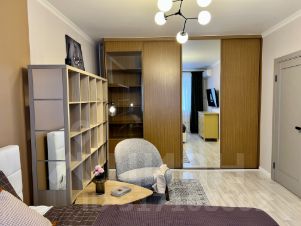 1-комн.кв., 37 м², этаж 10