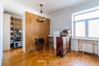 2-комн.кв., 71 м², этаж 10