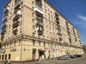 4-комн.кв., 102 м², этаж 9