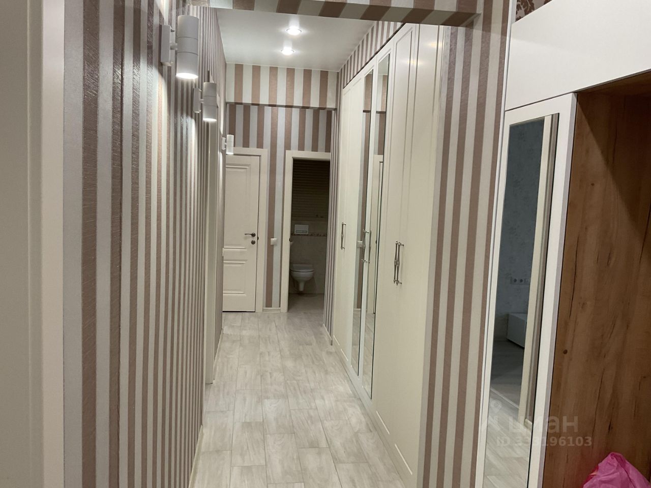 2-комнатная квартира, 63 м² — фото 1