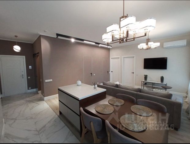 4-комн. апарт., 90 м², 5/42 этаж