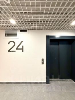 2-комн.кв., 58 м², этаж 24