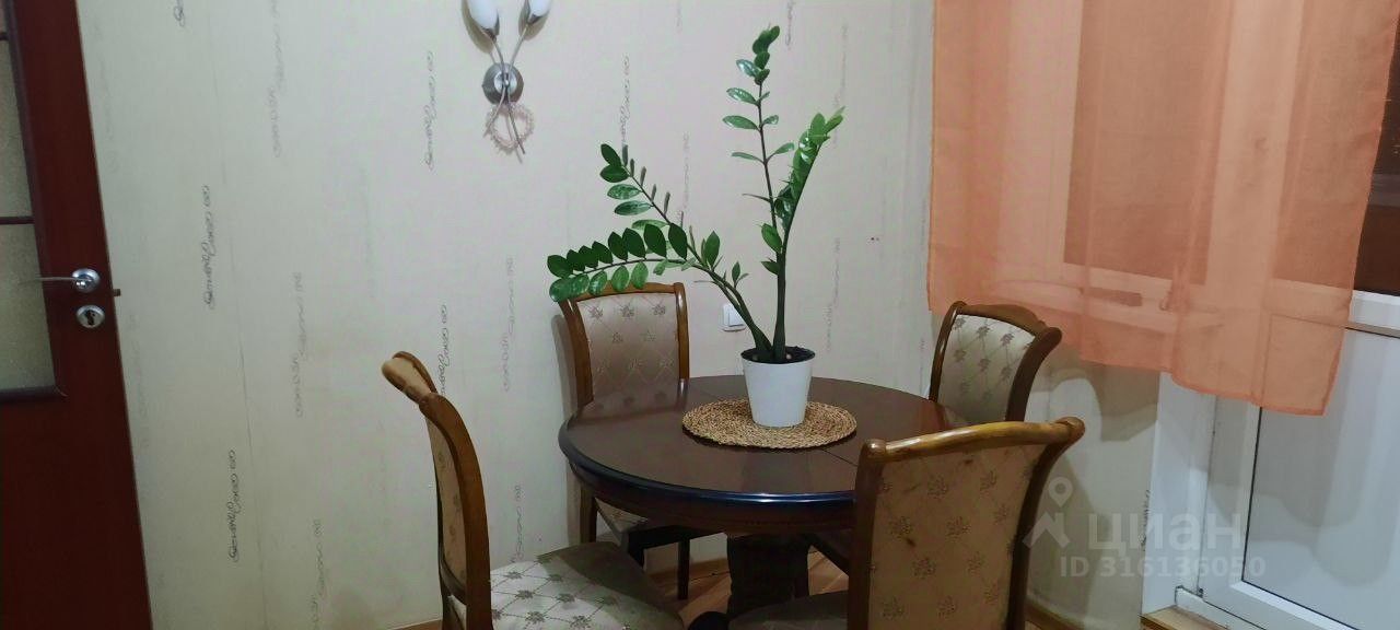 2-комнатная квартира, 60 м² — фото 3