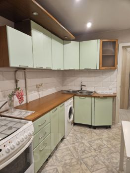 1-комн.кв., 40 м², этаж 3