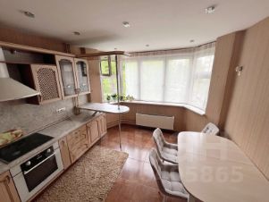 3-комн.кв., 80 м², этаж 3