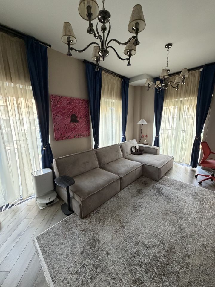 2-комнатная квартира, 77 м² — фото 1