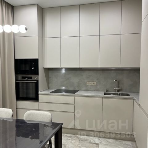 2-комн., 65 м², 17/53 этаж